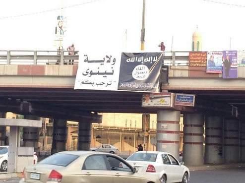 خوش آمد گویی داعش به اهالی نینوا+عکس