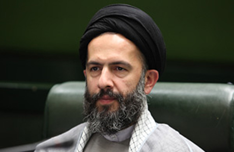 رئیس جمهور پیش از همه باید به دغدغه های فرهنگی رهبری توجه کند/ مسئولان ارشاد به تعریف رهبری از معنای فرهنگ توجه کنند