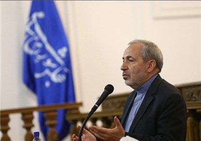 فانی: معلمان منتظر اعتلای جایگاه معیشتی