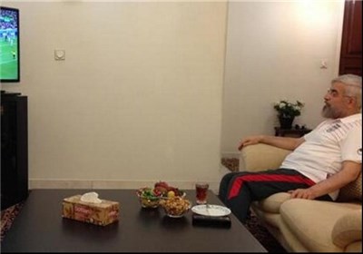  روحانی تماشاگر دیدار ایران و نیجریه + عکس