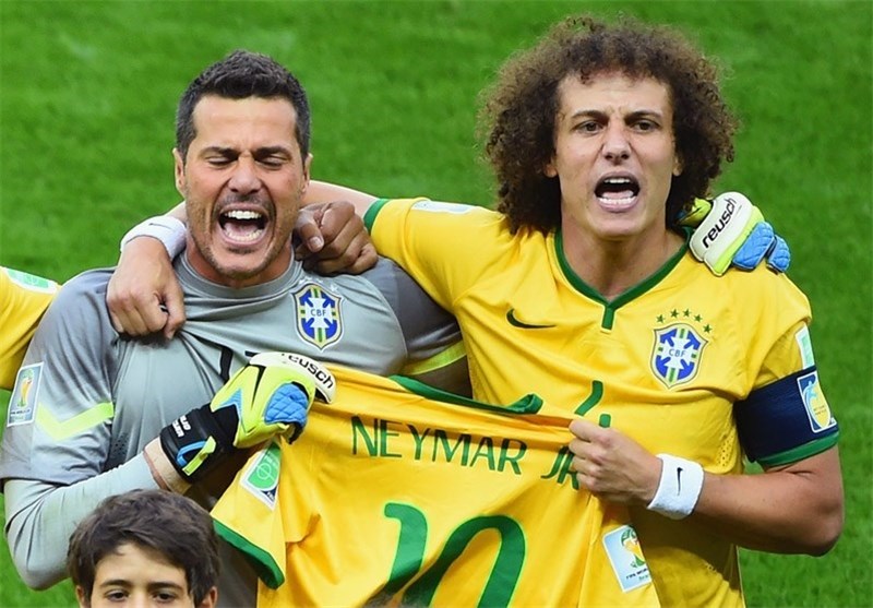 پیراهن نیمار در دستان بازیکنان برزیل+ عکس
