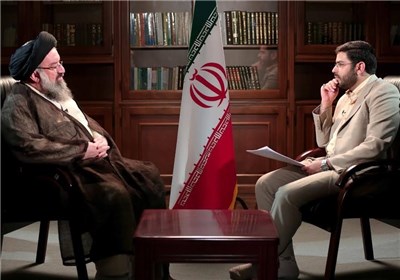 احمدی‌نژاد برای حجاب کاری نکرد/ به هاشمی التماس کردم از فتنه دور باشد