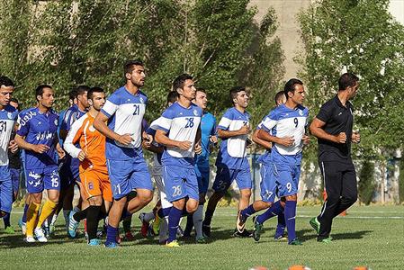 کامنت تمسخرآمیز عرب‌ها درباره بازی استقلال 