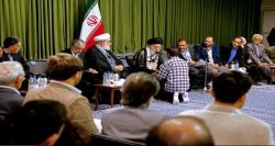 دیدار جمعی از اهالی شعر و ادب با رهبر انقلاب+عکس