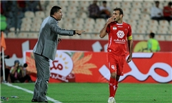 تلاش پرسپولیسی‌ها برای ماندن سیدجلال