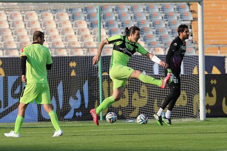 تهدید ستاره استقلال و دو معمای پرسپولیس