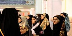 پای بدحجابان به نمایشگاه قرآن هم باز شد/ قبح شکنی در نمایشگاه قرآن توسط غرفه داران آنچنانی!