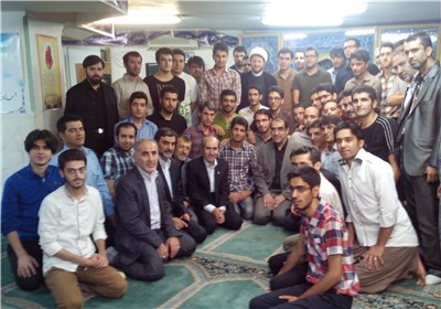 جلسه ۲ ساعته هاشمی با دانشجویان