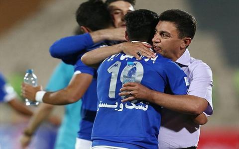 درخواست قلعهنویی از بازیکنان استقلال