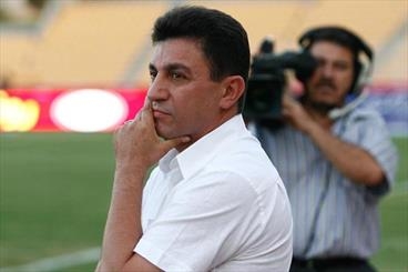 جلسه محرمانه با اطرافیان سرمربی استقلال