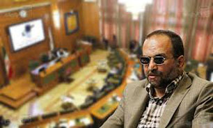 تکذیب خبر خداحافظی رضا زاده از شورا