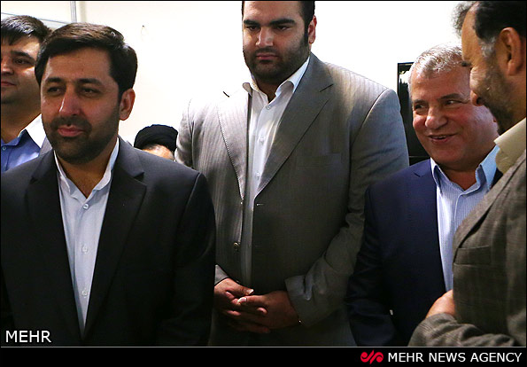 عیادت قویترین مرد جهان از رهبر انقلاب+عکس
