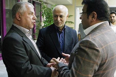 مانند هواداران پرسپولیس فقط حرص میخورم