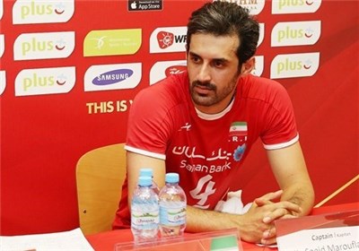 معروف: ساعت ۴ صبح خوابیدیم