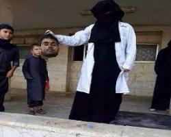 پزشک زنی که سر می‌بُرد +عکس