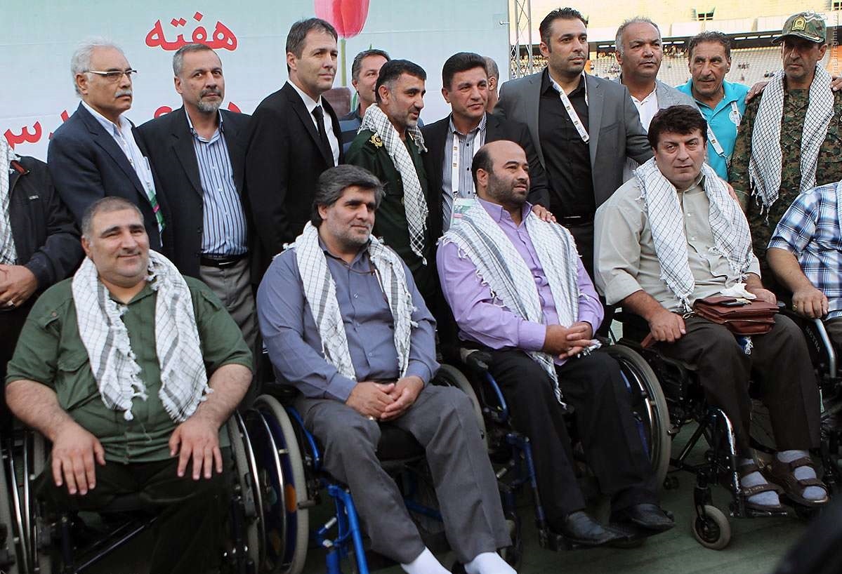 ادای احترام اسکوچیچ به جانبازان+عکس