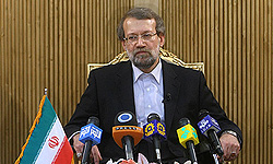 واکنش تند لاریجانی به هتاکی کامرون