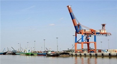 رشد ۳۴ درصدی صادرات ایران در شهریور۹۳/ واردات ۴ میلیارد دلار شد