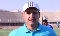 مادر یک استقلالی درگذشت