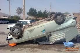 واژگونی خودروی وانت با ۳۰ سرنشین!
