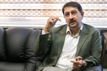 تنظیم سیاست خارجی بر مبنای سیادت آمریکا اشتباه بزرگ است/هم سرفصلهای دروس باید عوض شوند و هم اندیشه اساتید