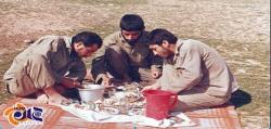 عکس/ همسفره با شهیدان 