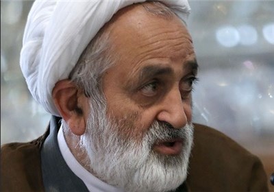 عاملان اسیدپاشی در ملاء عام قصاص شوند