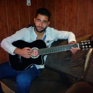 دروازه‌بان استقلال خواننده شد!+عکس