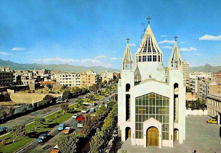 خیابان کریم خان در دهه ۵۰ +عکس