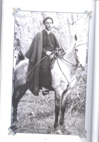 عکس/علامه طباطبایی سوار بر اسب