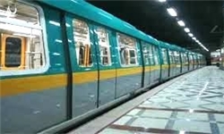 توقف طولانی قطار در ایستگاه های مترو