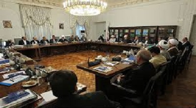 نظام جمهوری اسلامی داعیه‌دار فرهنگ ناب اسلامی/دولت تصدی‌گری را رها کند/ نهادهای فرهنگی کارایی چندانی ندارند
