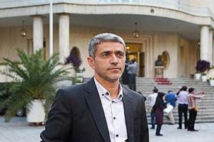 طیب نیا خبر داد: نفت ۷۰ دلاری در بودجه ۹۴