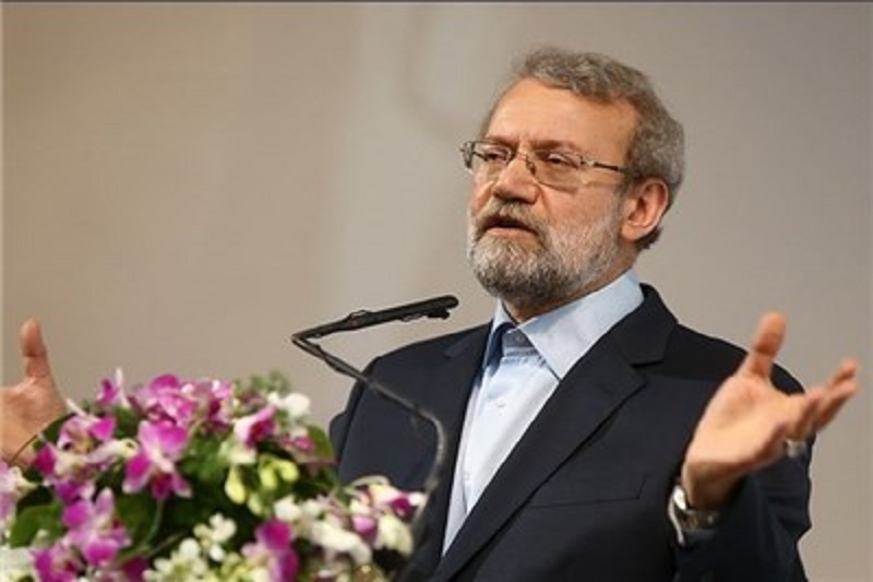 لاریجانی:۸۰درصد مشکلات ربطی به تحریم‌ها ندارد/دولت را باید به سمت اقتصاد مقاومتی هُل بدهیم