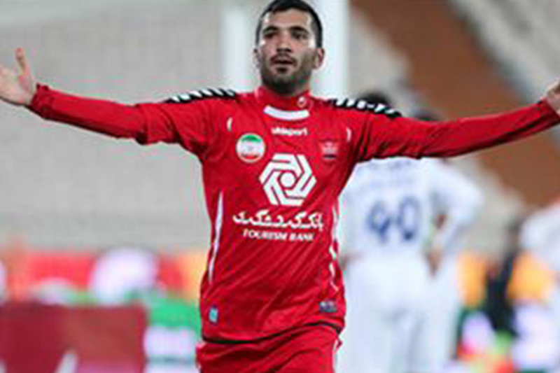 مسلمان به پرسپولیس نزدیک شد