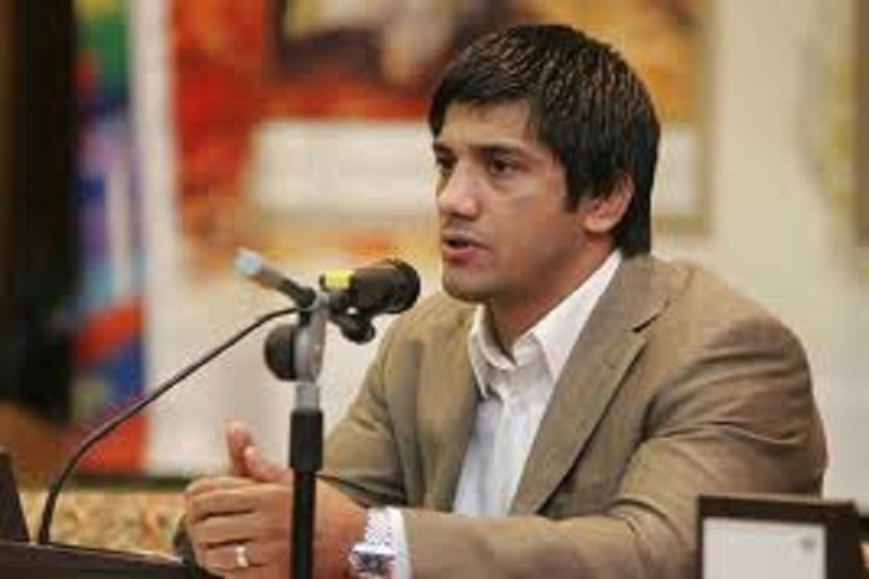 توصیه دبیر به وزیر ورزش