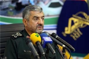 پاسداری سپاه از دستاوردهای انقلاب اسلامی محافظه‌‌کارانه نیست 