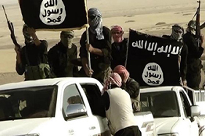 داعش از «القائم» عقب‌نشینی کرد 