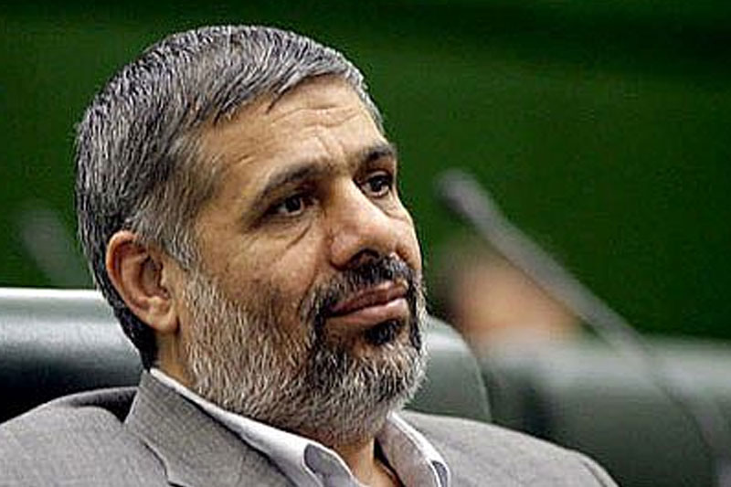 فدایی دبیرکل ایثارگران باقی ماند 