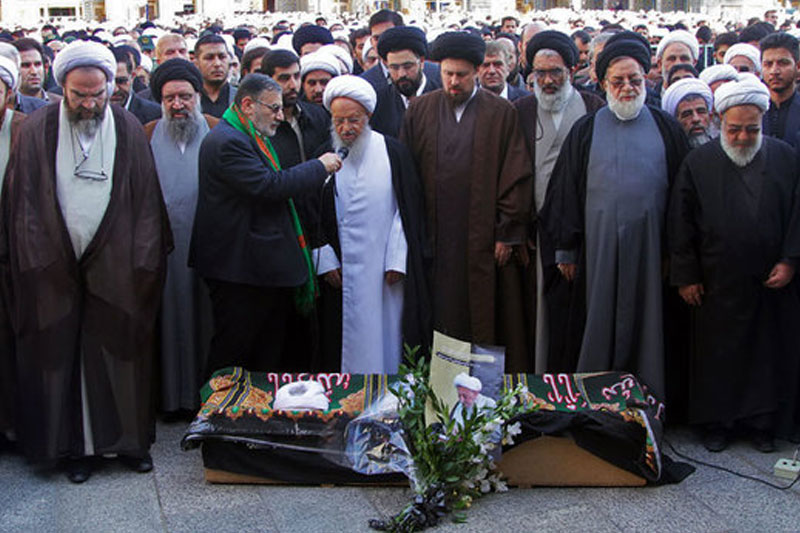 تشییع پیکر آیت الله انصاری شیرازی 