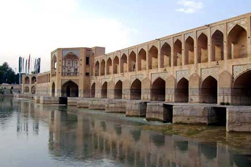 اولین عکس از پل خواجو سال 1230 