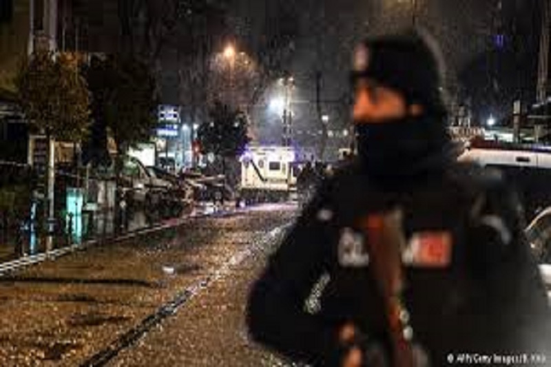 حمله انتحاری به یک کلانتری در استانبول