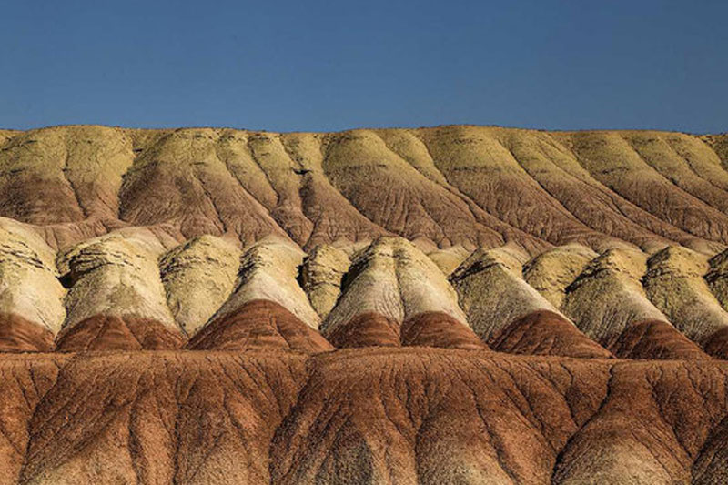تپه های رنگین کمانی