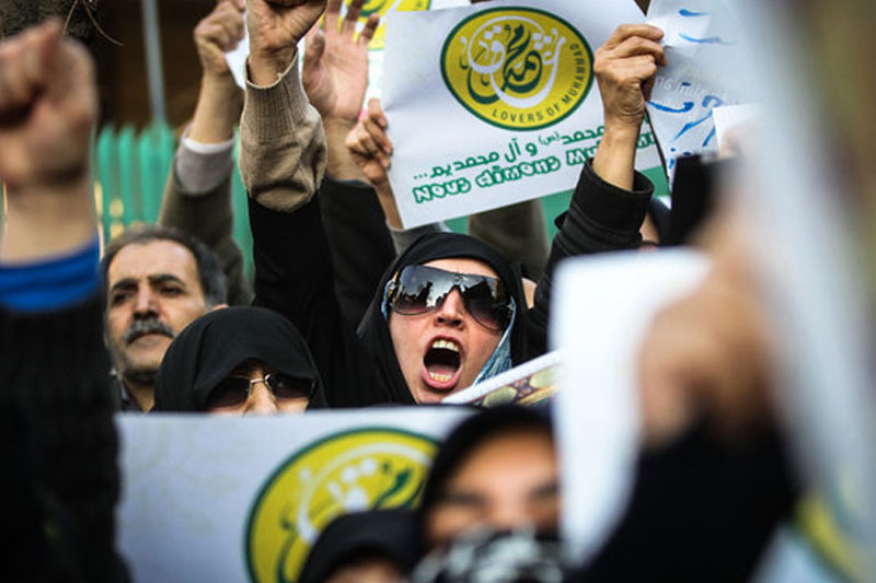 سفیر فرانسه را از ایران اخراج کنید