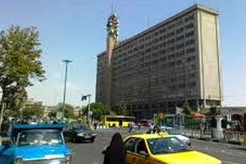 ترافیک میدان توپخانه در قدیم  