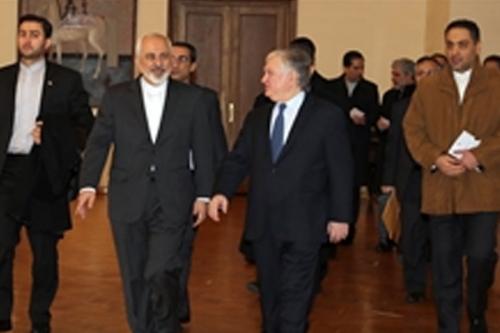 ظریف به تهران بازگشت