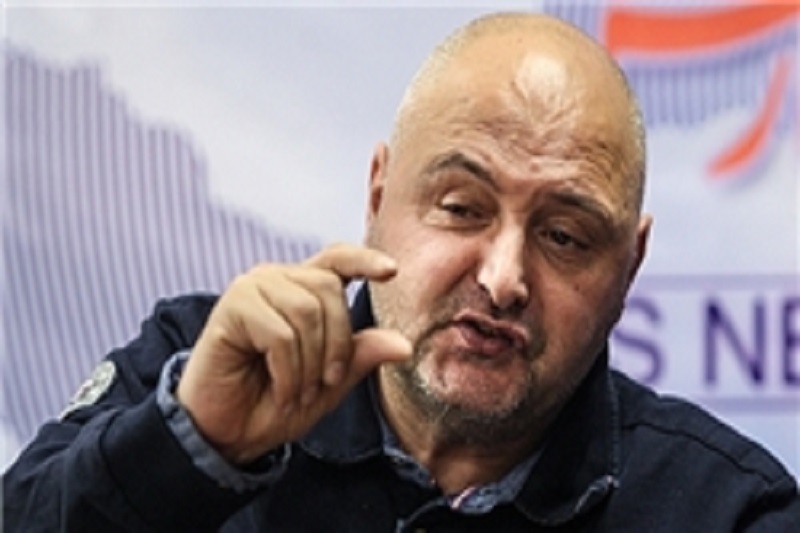 دلال نیستم، شغلم مربیگری است