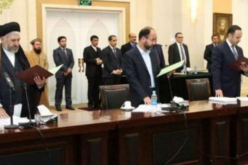 هشت وزیر جدید افغانستان سوگند خوردند