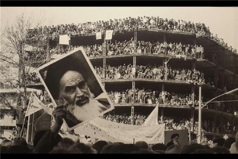 ساختمان انقلابی+عکس