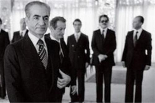 چرا شاه از ایران گریخت؟+فیلم